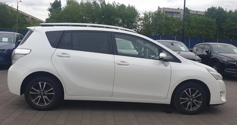 Toyota Verso cena 43900 przebieg: 212372, rok produkcji 2013 z Sulechów małe 352